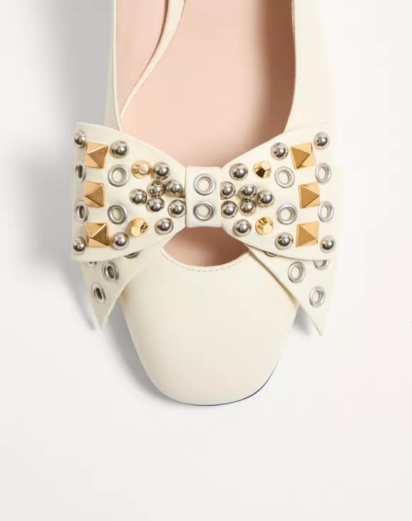 Valentino Bowow Pump In Kidskin With Studs 45Mm - Image 3